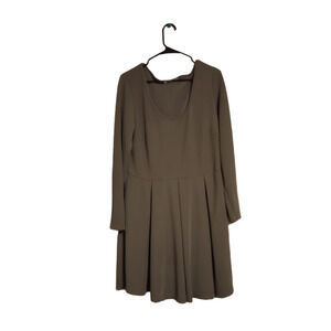 White Mark Long Sleeve Scoop Neck Pleated Dress 1X Olive Green 35"L